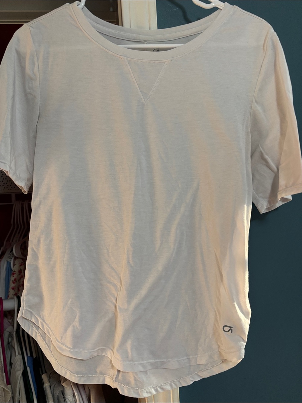 GAP Women's Light Cream Short-Sleeve Crew Tee